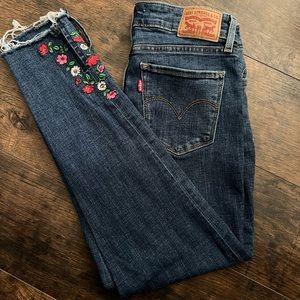 Levi’s 711 Skinny Jeans